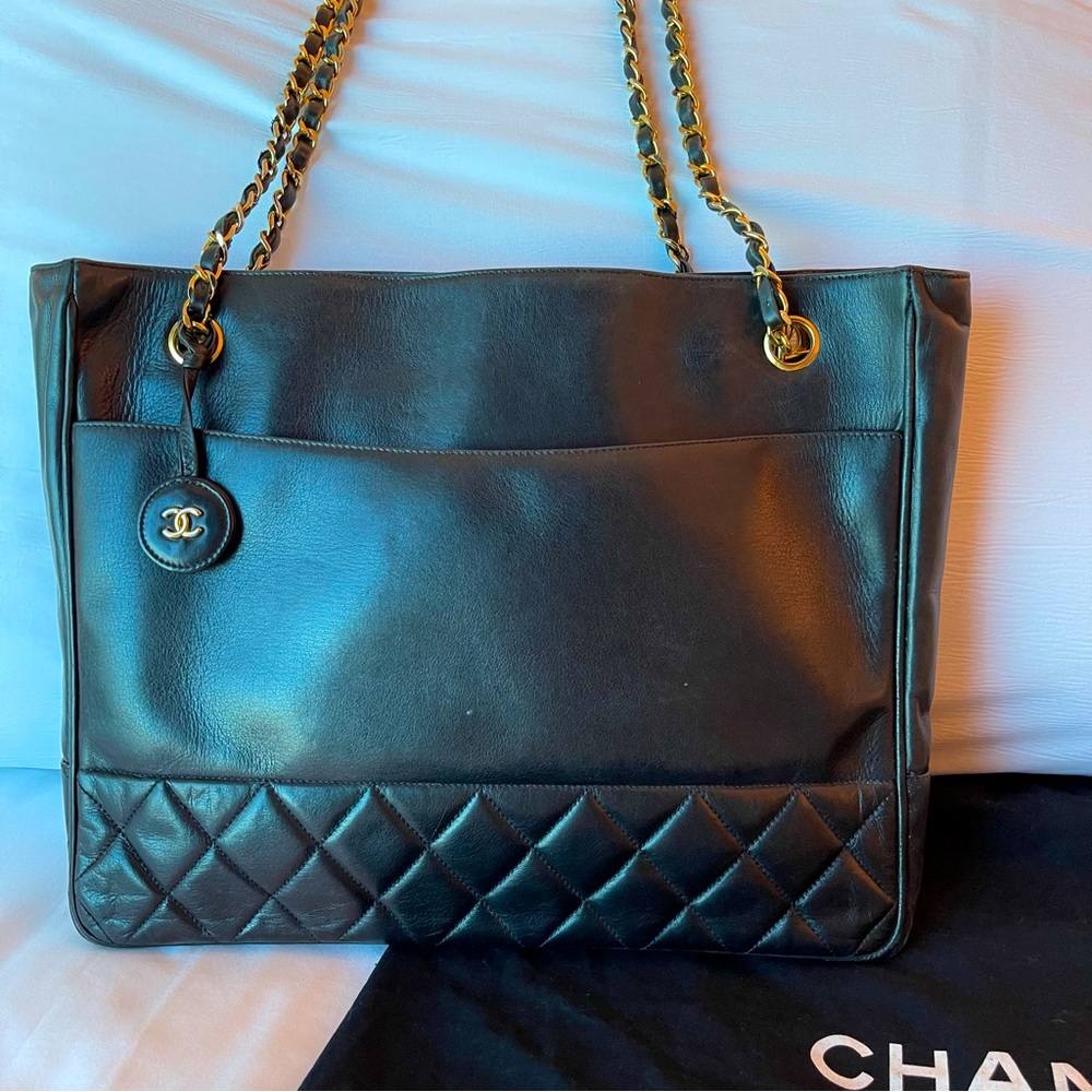 💯Authentic CHANEL Vintage Black Lambskin Tote Shoulder Bag